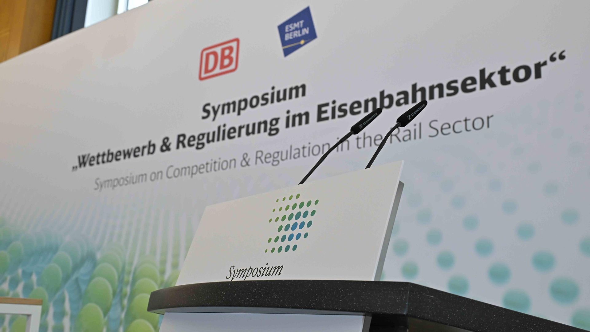 Bühne Symposium